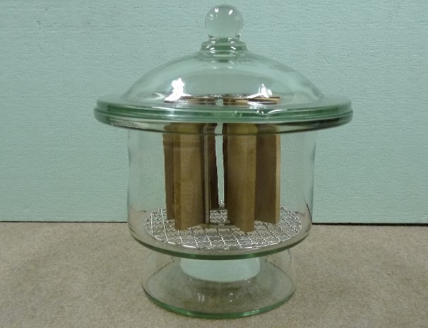 デシケーター法試験