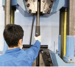 2.機械式継手の引張試験状況